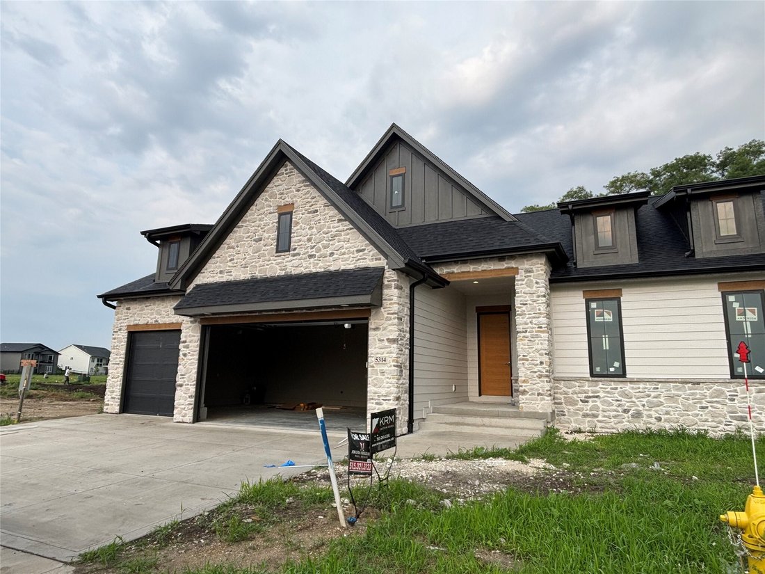 Condo in Waukee, Iowa, United States 1 - 17859503