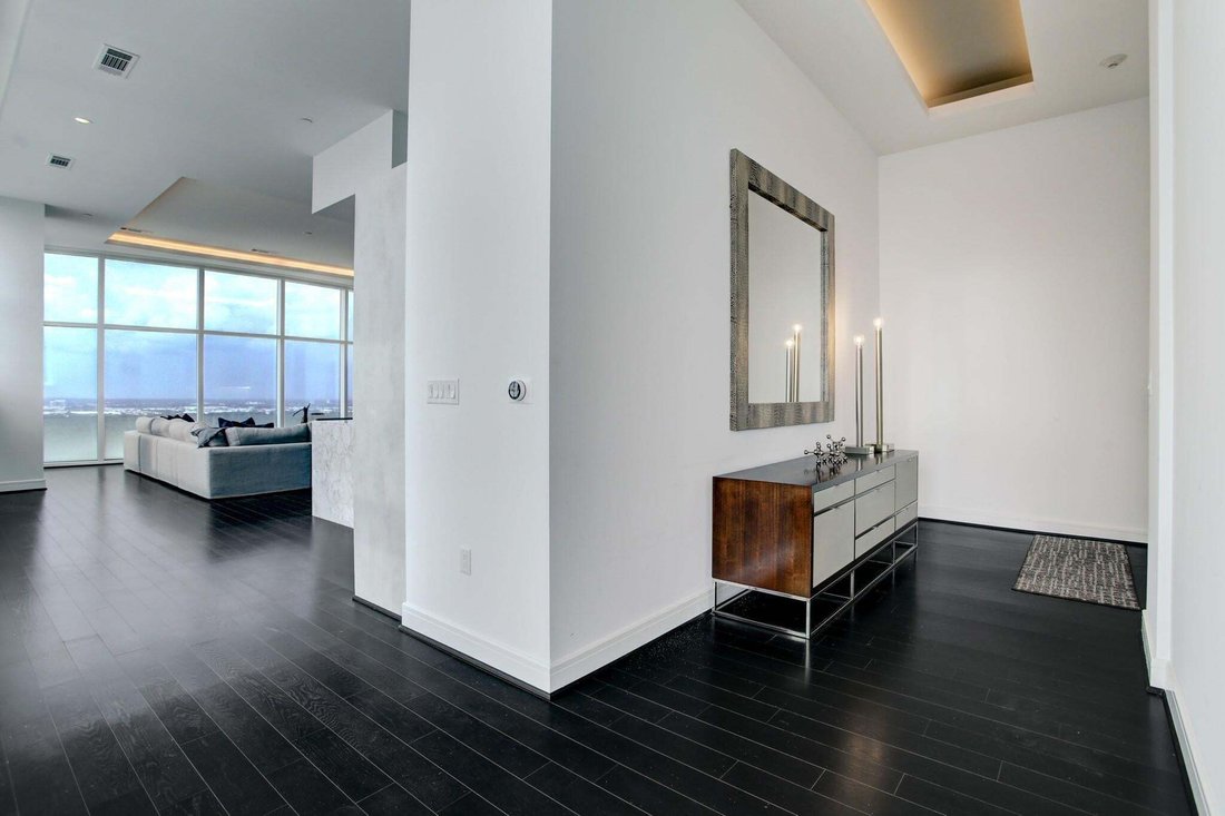 Condo in Houston, Texas, United States 2 - 18585073