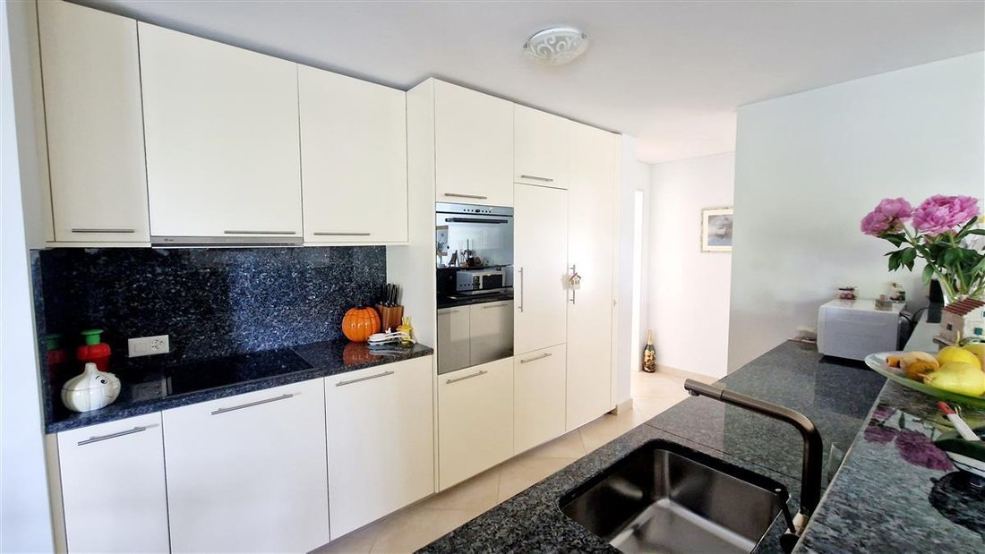 Apartment in Minusio, Ticino, Switzerland 2 - 18581199