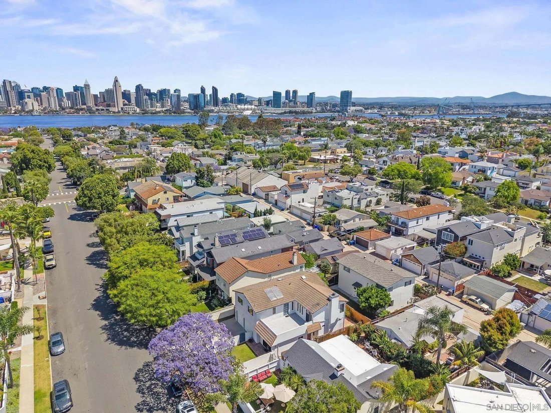 Coronado, California, United States 2 - 18584589