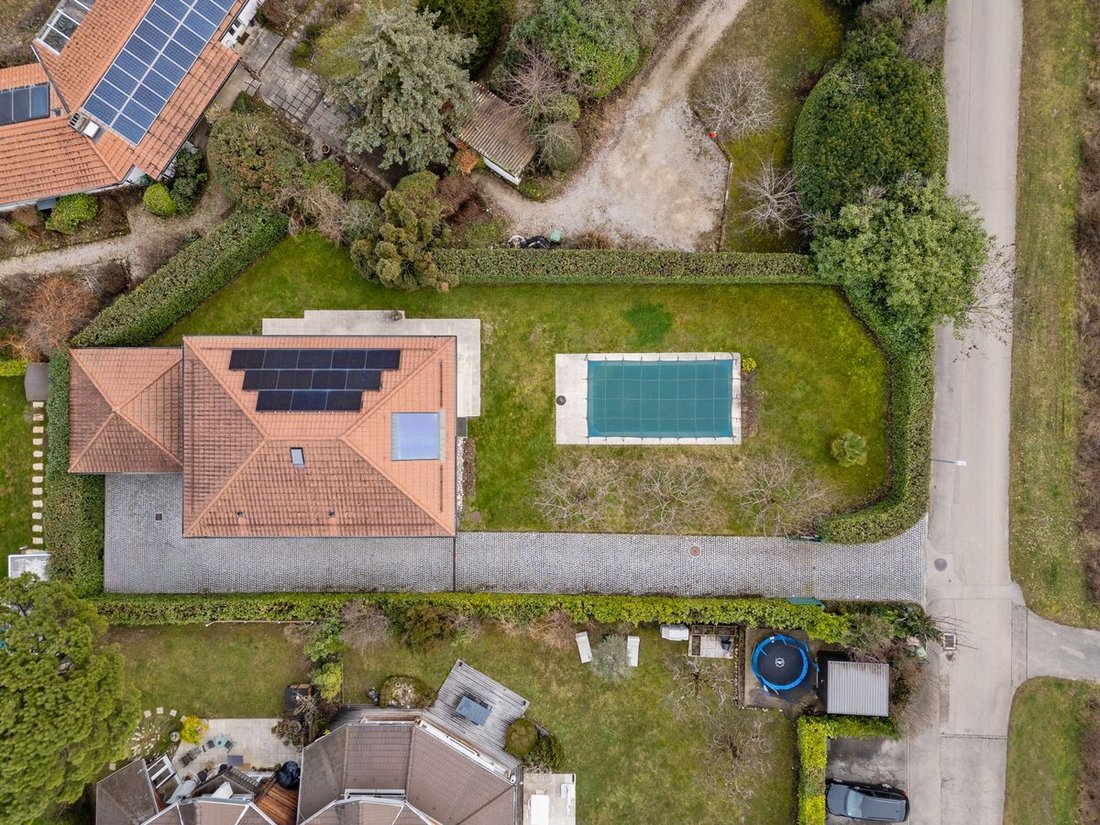 Villa in Vich, Vaud, Switzerland 3 - 18583326