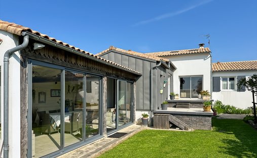 House in Port Neuf, La Rochelle, France 1