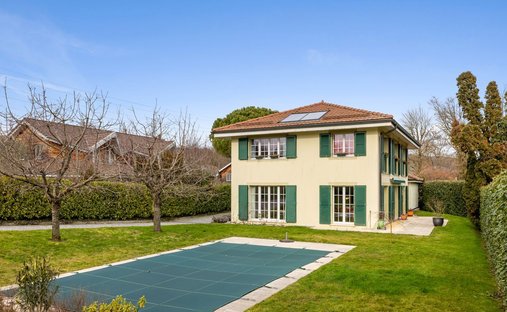 Villa in Vich, Vaud, Switzerland 1