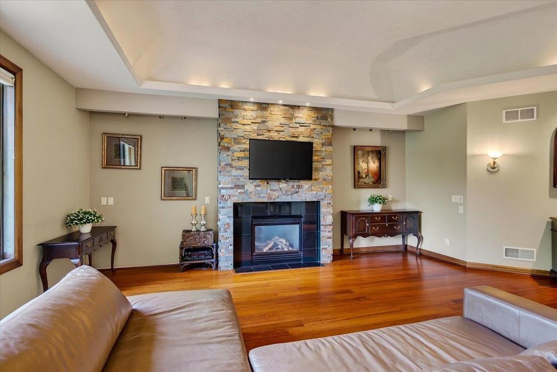 Condo in Madison, Wisconsin, United States 5 - 18584009