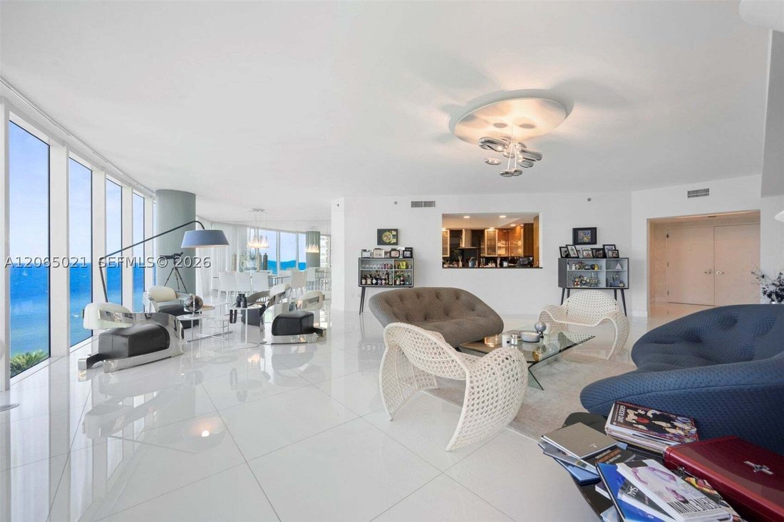 Condo in Hollywood, Florida, United States 3 - 18581621