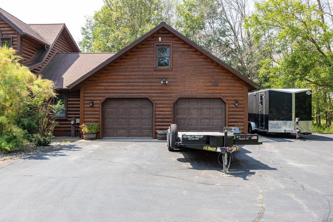 House in Bonduel, Wisconsin, United States 3 - 18581324