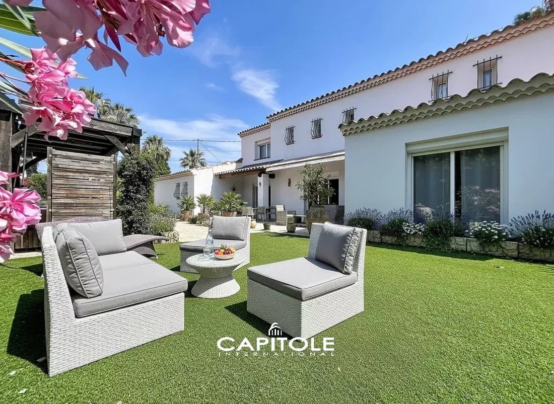 House in French Riviera, Provence-Alpes-Côte d'Azur, France 2 - 18582497