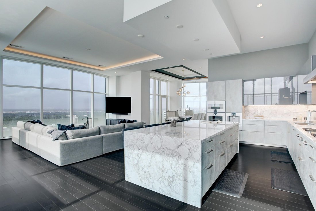 Condo in Houston, Texas, United States 3 - 18585073