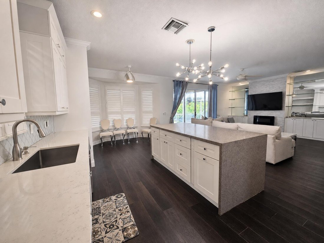 House in Boca Raton, Florida, United States 3 - 18576585