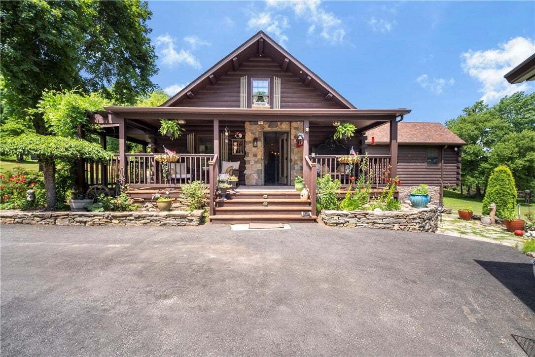 House in Killingly, Connecticut, United States 1 - 18581078