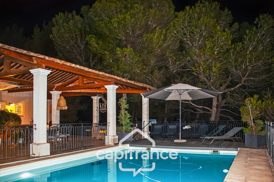 Villa in Mallemort, Provence-Alpes-Côte d'Azur, France 3 - 18582446