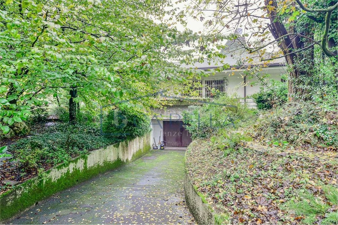 Villa in Fino Mornasco, Lombardy, Italy 4 - 18585965