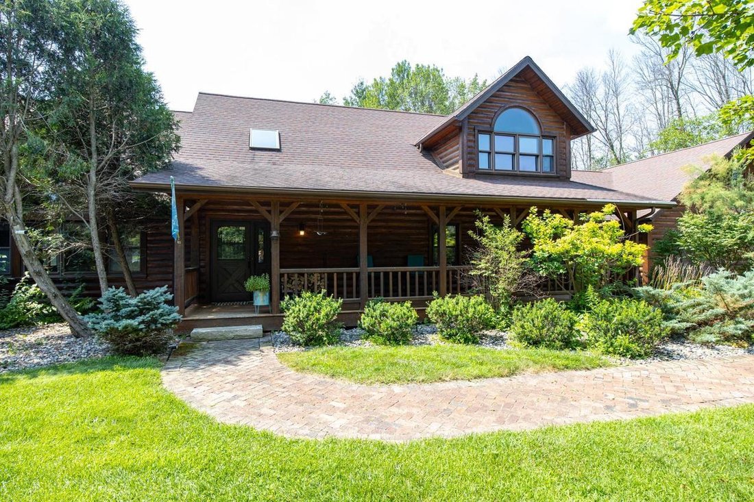 House in Bonduel, Wisconsin, United States 2 - 18581324