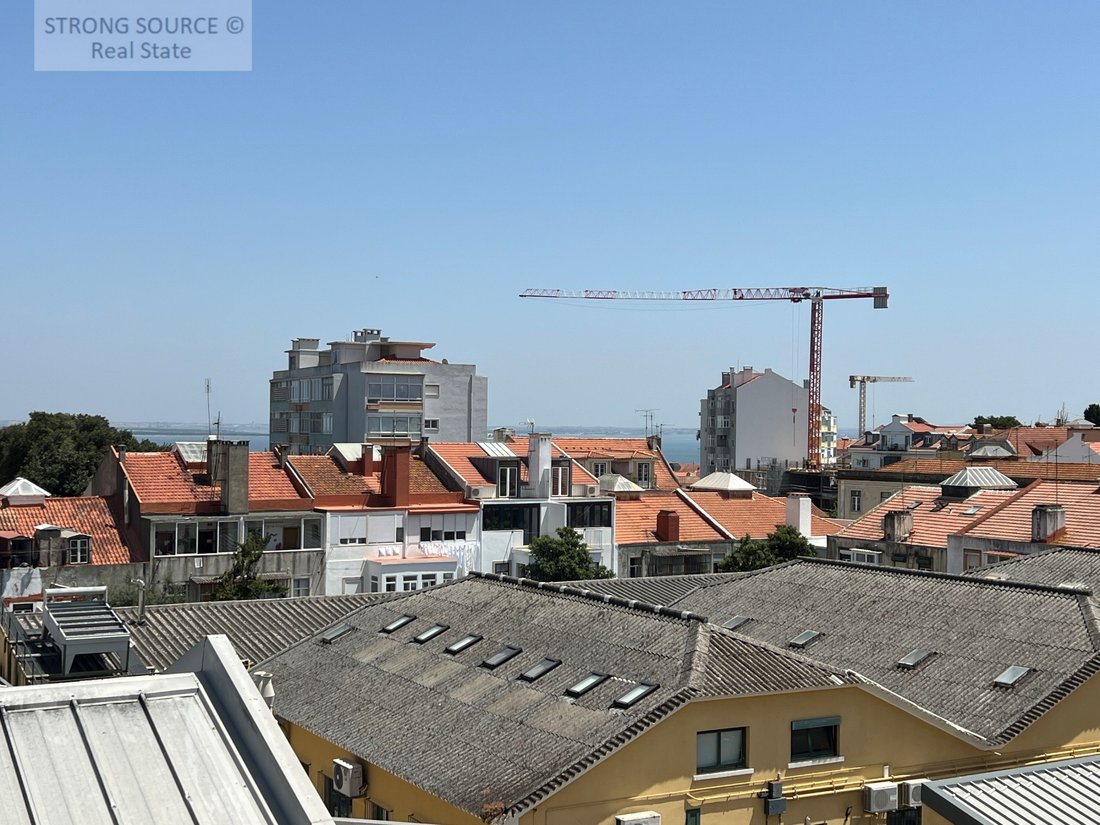 Apartment in Sao Vicente, Lisbon, Portugal 3 - 18585373