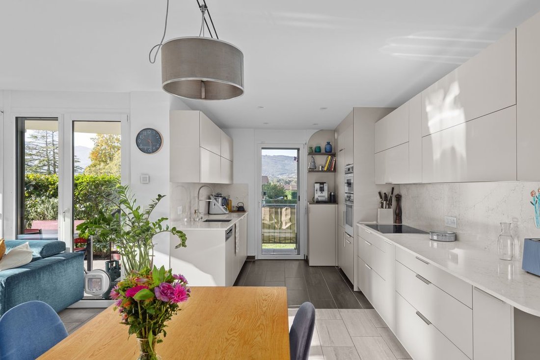 Apartment in Duillier, Vaud, Switzerland 4 - 18583588
