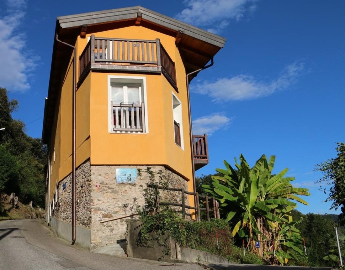 Land in Tresa, Ticino, Switzerland 2 - 18580611