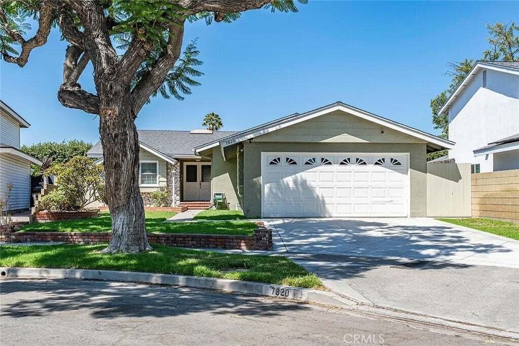 House in Signal Hill, California, United States 1 - 18584616