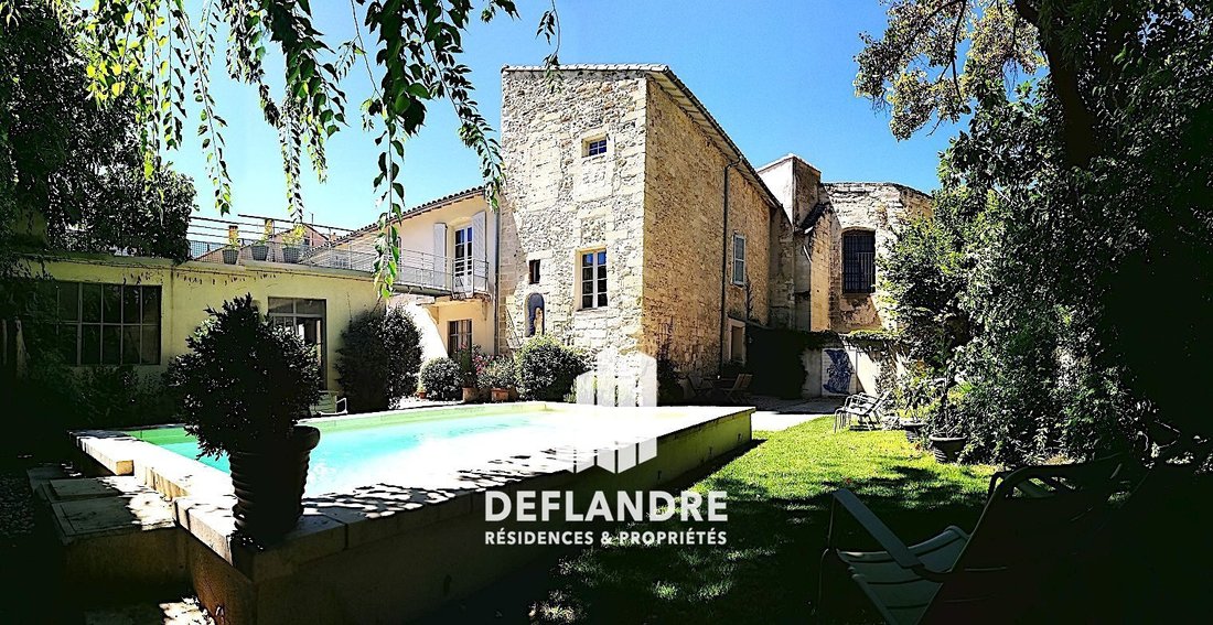 Estate in Avignon, Provence-Alpes-Côte d'Azur, France 1 - 18584103