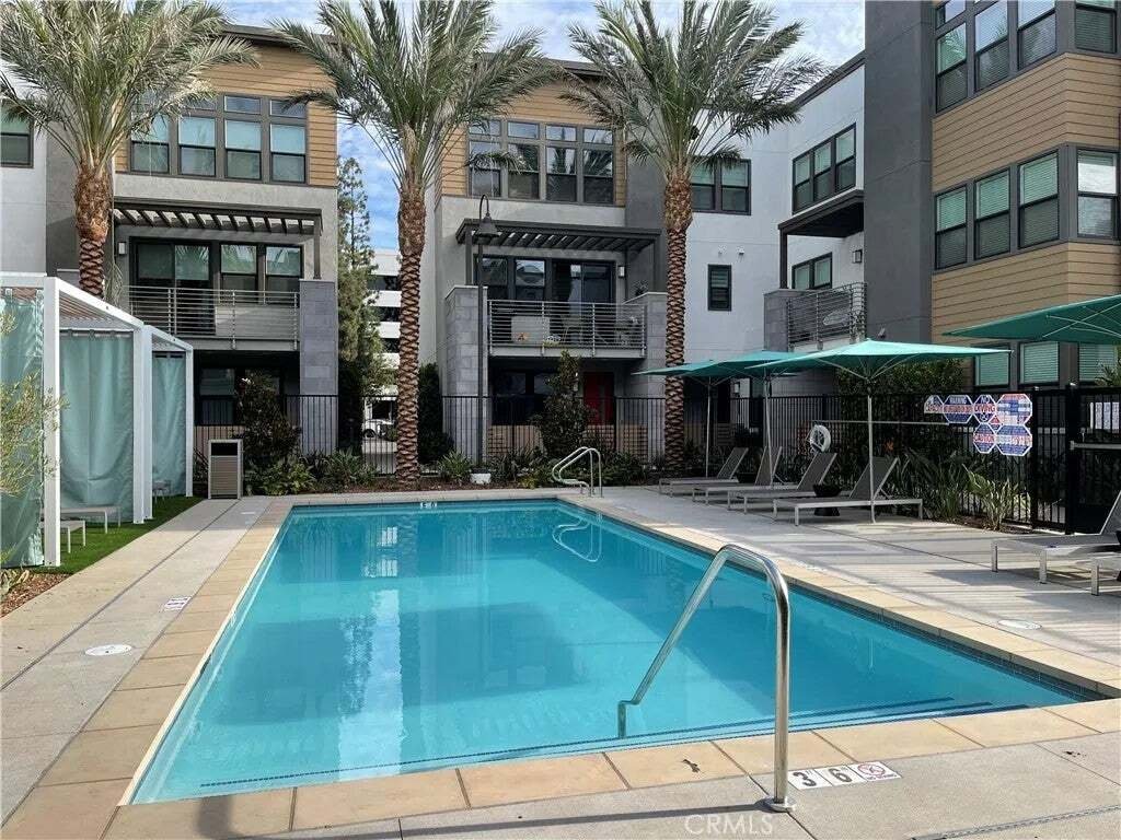 Condo in Orange, California, United States 1 - 17832026