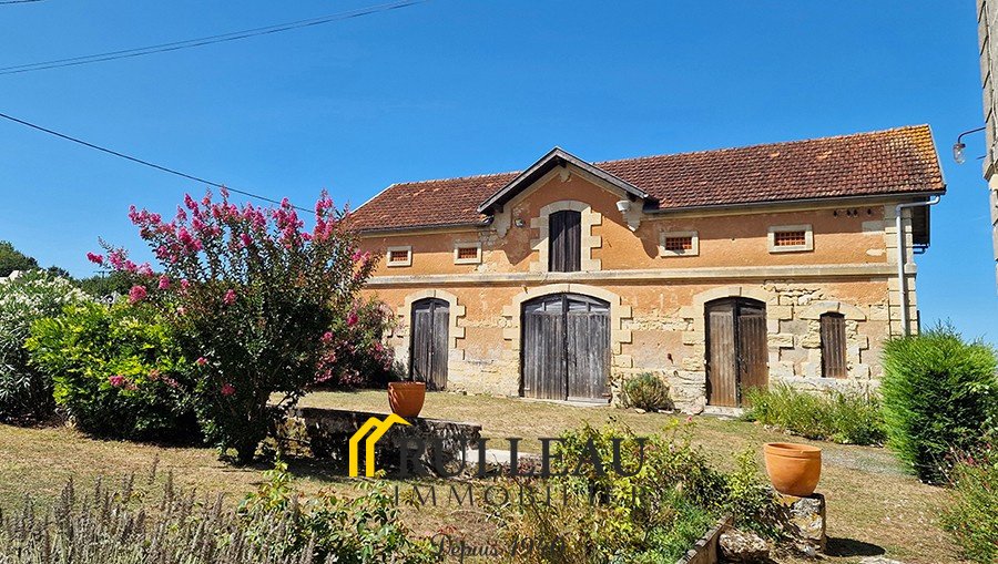 Estate in Nord Est, Saint-André-de-Cubzac, France 5 - 18584139