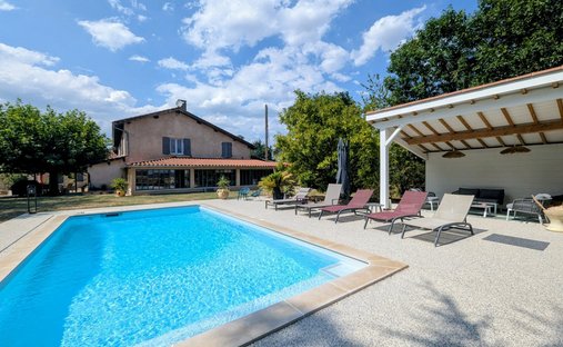 House in Taponas, Auvergne-Rhône-Alpes, France 1