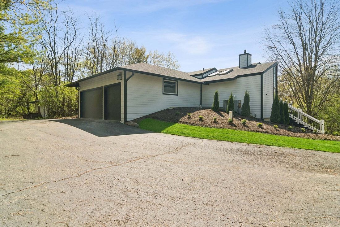 House in Long Grove, Illinois, United States 3 - 18582027