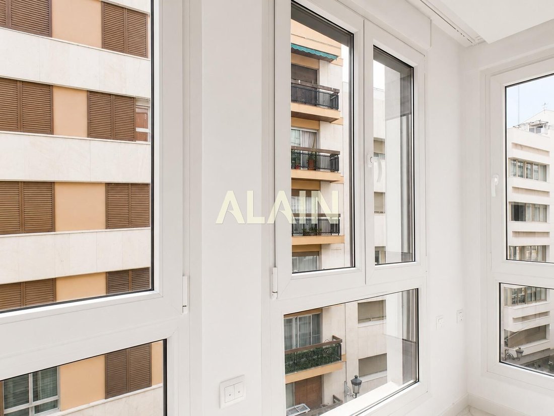 Apartment in Ciutat Vella, Valencia, Spain 4 - 18583844
