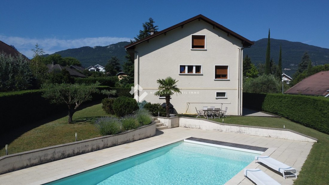 House in Brison-Saint-Innocent, Auvergne-Rhône-Alpes, France 1 - 18586154
