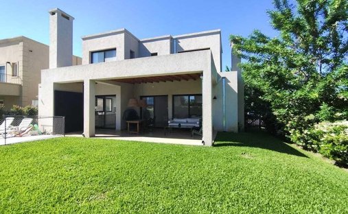 Casa en Tigre, Provincia de Buenos Aires, Argentina 1