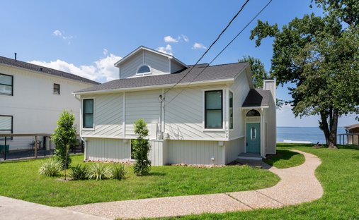 House in Montgomery, Texas, United States 1