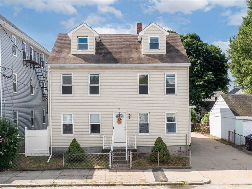 Pawtucket, Rhode Island, United States 1 - 18580979