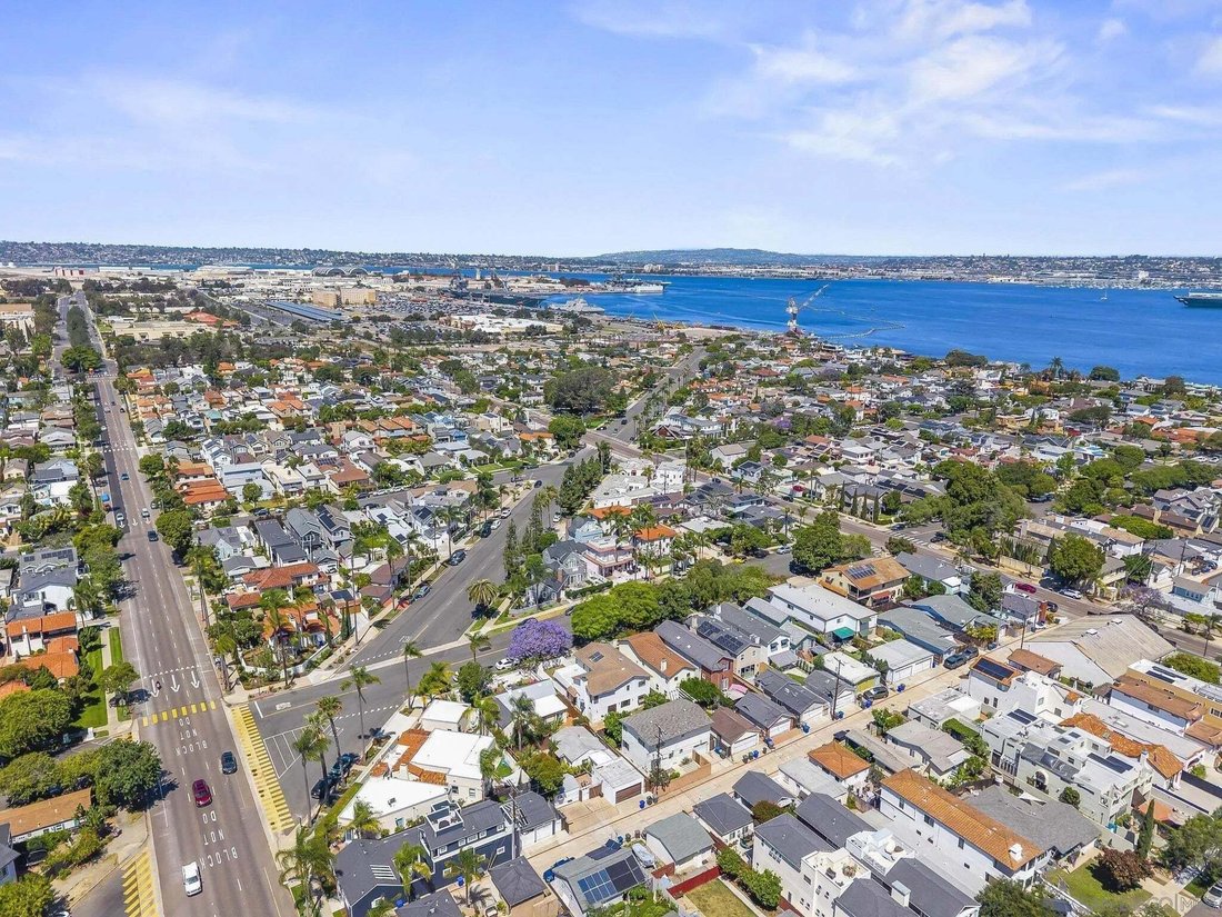 Coronado, California, United States 3 - 18584589