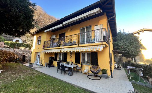 House in Canobbio, Ticino, Switzerland 1