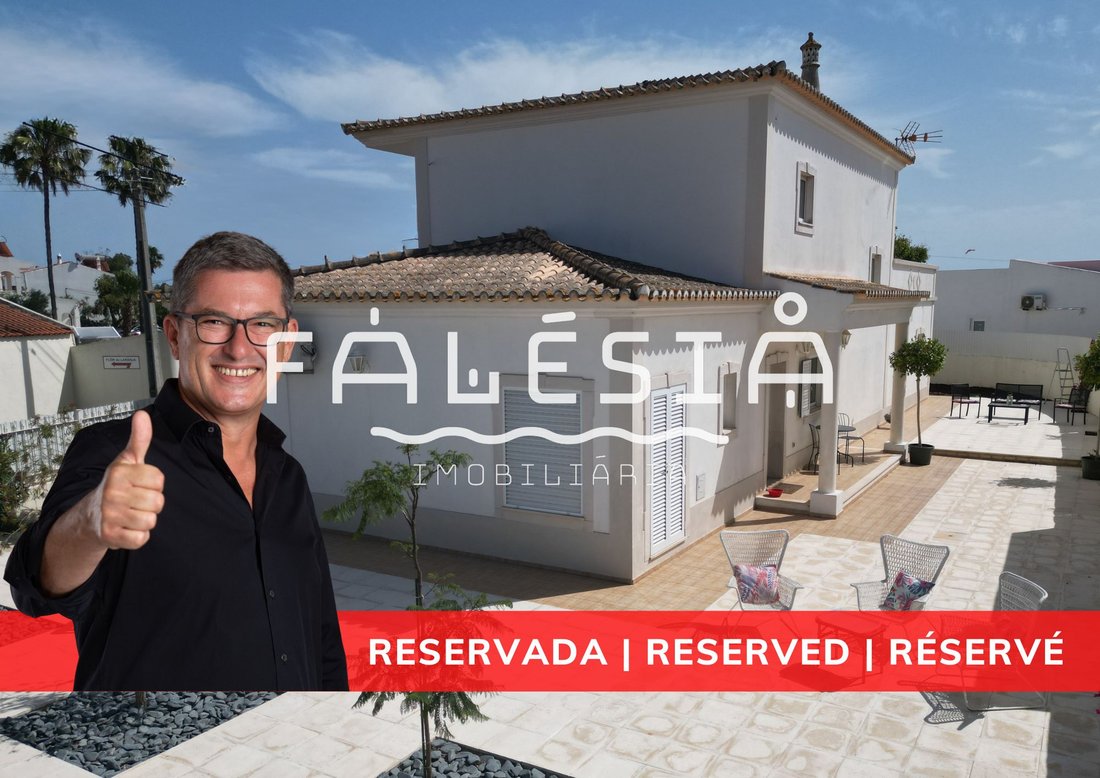 Villa in Olhos de Agua, Algarve, Portugal 1 - 17986745