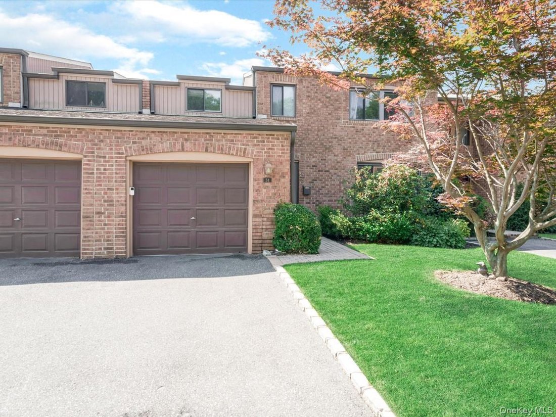 Condo in New Hyde Park, New York, United States 2 - 18581549