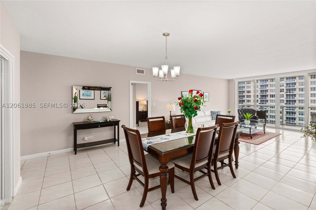 Condo in Miami Beach, Florida, United States 5 - 18584414