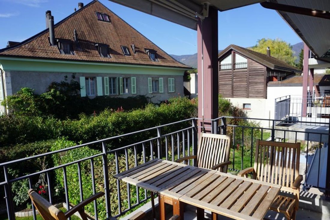 Apartment in Crassier, Vaud, Switzerland 2 - 18583562