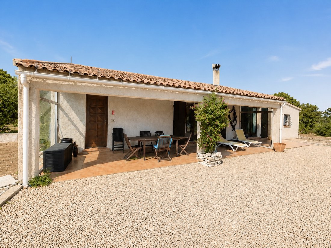 Estate in Bonifacio / Bunifaziu, Corsica, France 4 - 18584146