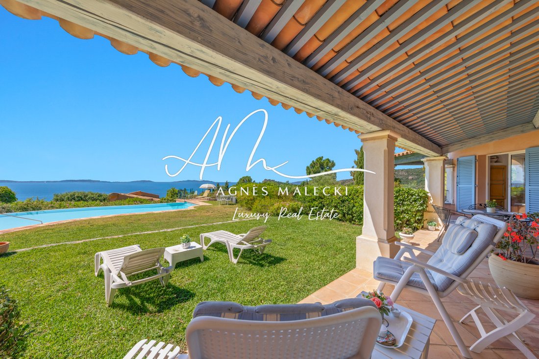 Villa in Rayol-Canadel-sur-Mer, Provence-Alpes-Côte d'Azur, France 2 - 18584124
