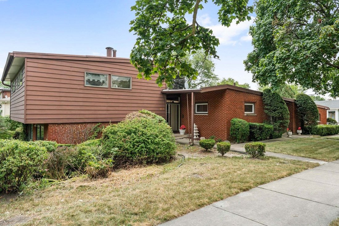 House in Skokie, Illinois, United States 1 - 18584540