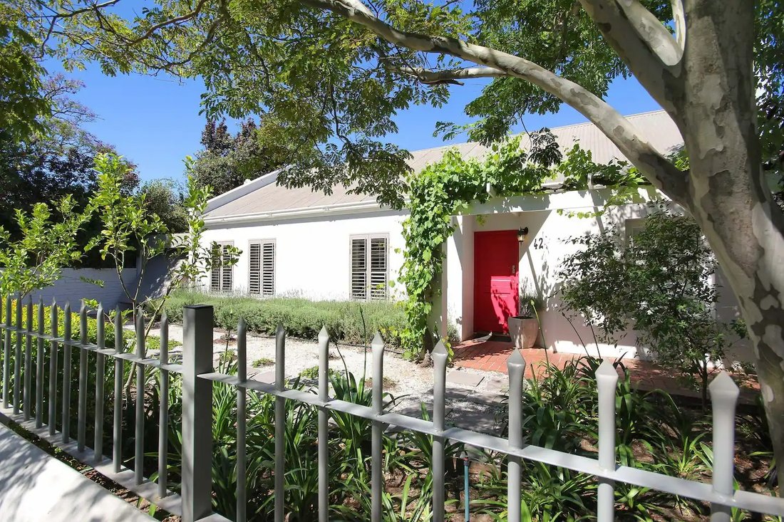 House in Franschhoek, Western Cape, South Africa 2 - 18581546