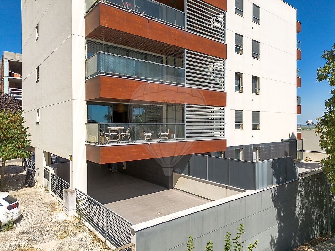 Apartment in Alverca do Ribatejo, Lisbon, Portugal 1 - 18567279