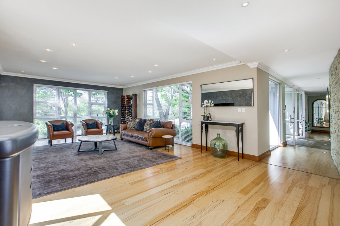 House in Bryanston, Gauteng, South Africa 4 - 18582678