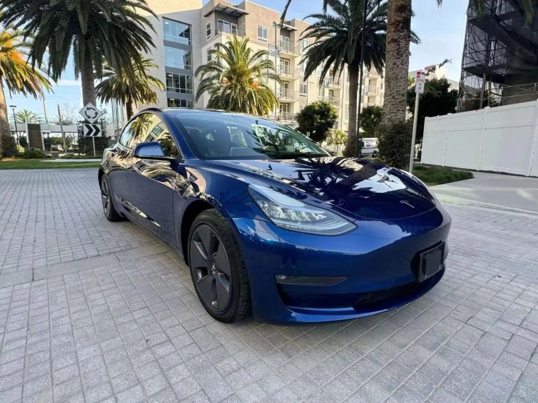 Sedan in Riverside, CA, United States 4 - 18582181
