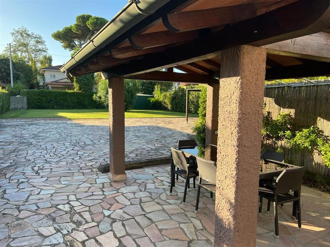 Villa in Marina di Pietrasanta, Tuscany, Italy 1 - 18580599