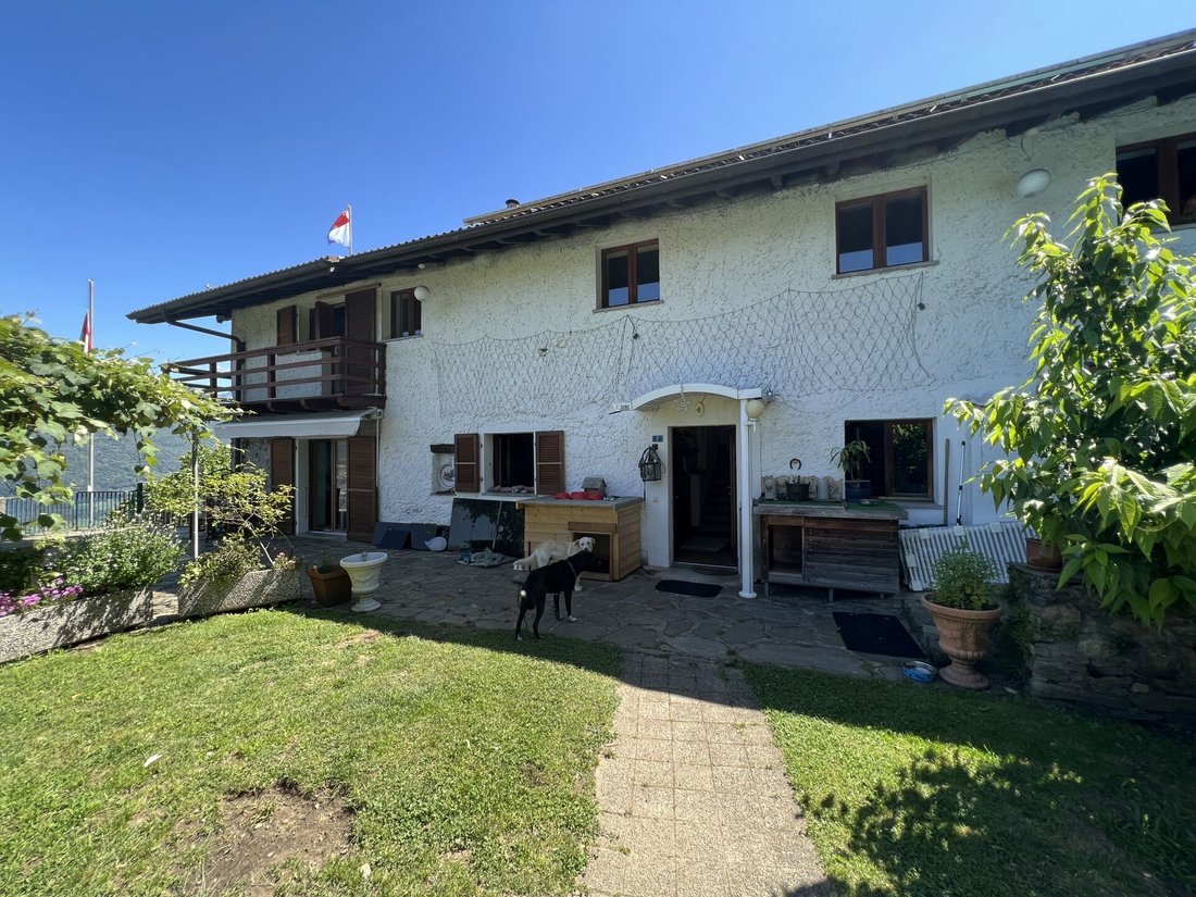 House in Cadenazzo, Ticino, Switzerland 1 - 18583473