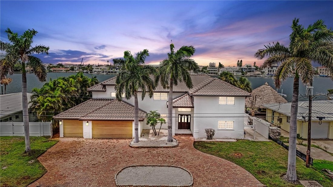 House in St. Pete Beach, Florida, United States 1 - 18583942
