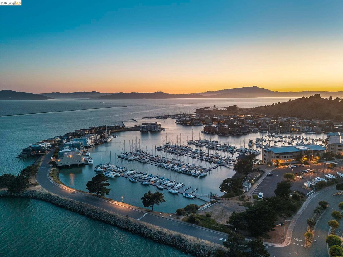 Condo in Richmond, California, United States 1 - 18584384