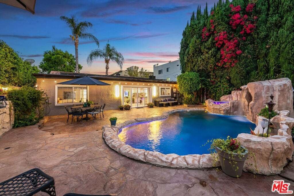 House in Los Angeles, California, United States 2 - 18518468