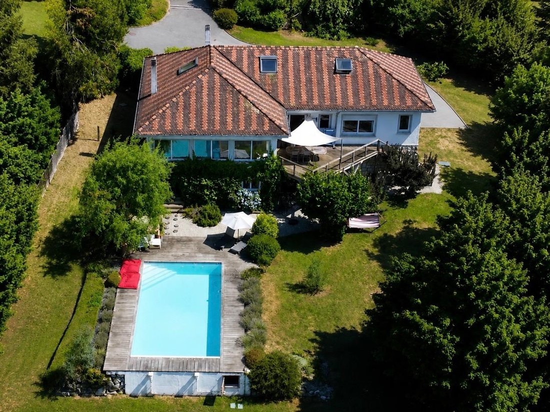 Villa in Collonges-sous-Salève, Auvergne-Rhône-Alpes, France 1 - 18582415